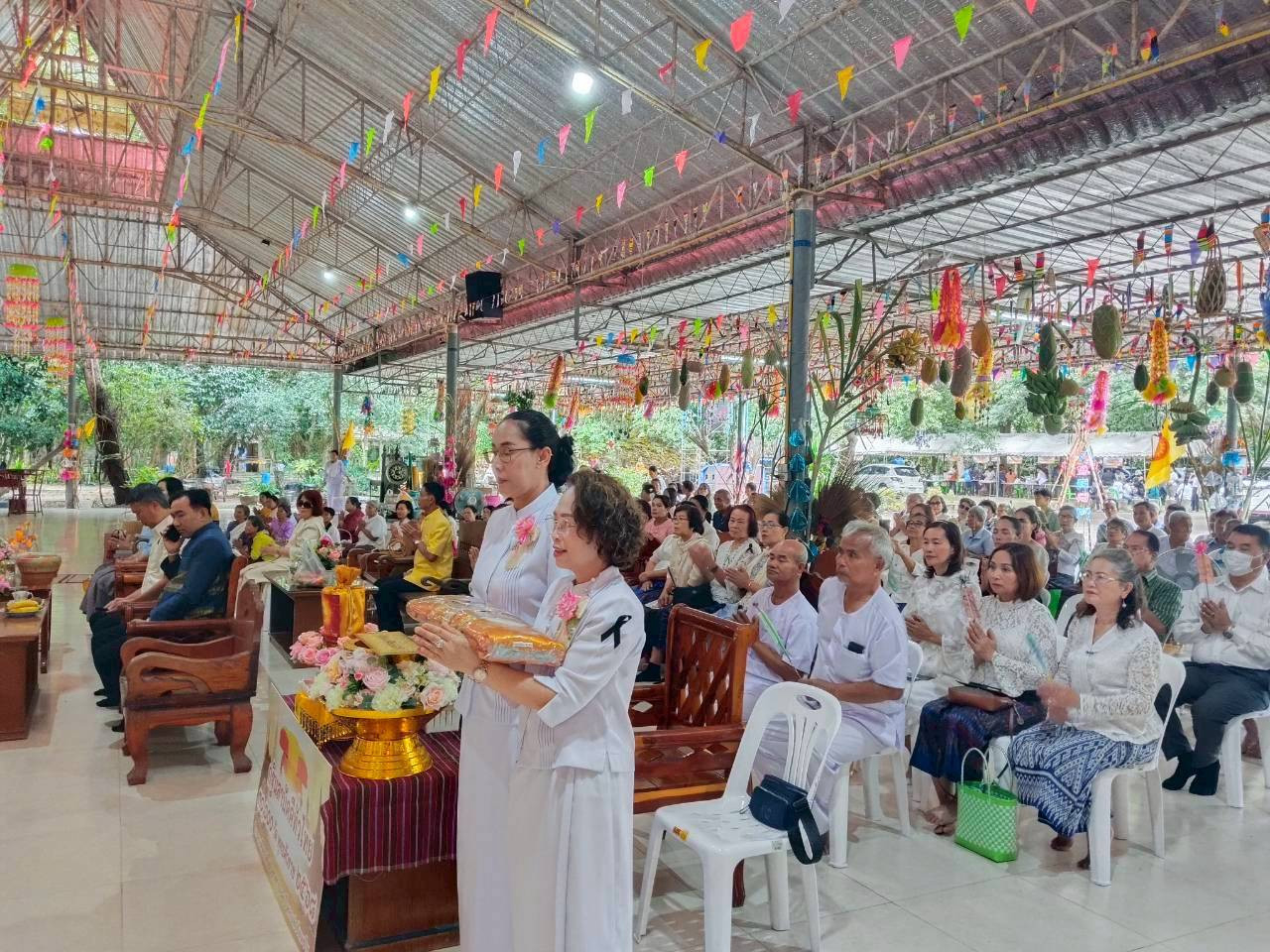 ภาพร่วมพิธีกรรมวัดเมืองสรวงเก่า