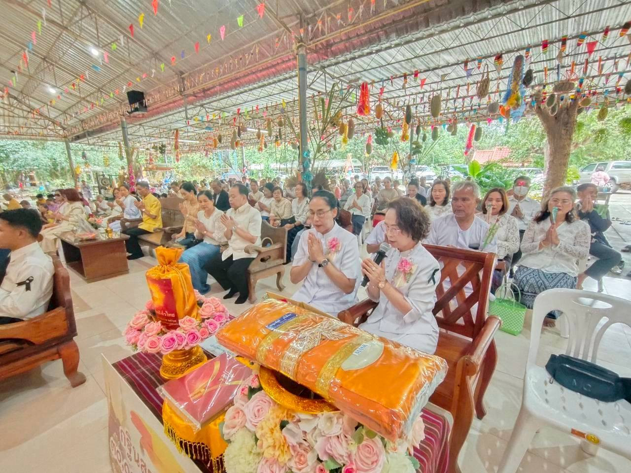 ภาพร่วมพิธีกรรมวัดเมืองสรวงเก่า