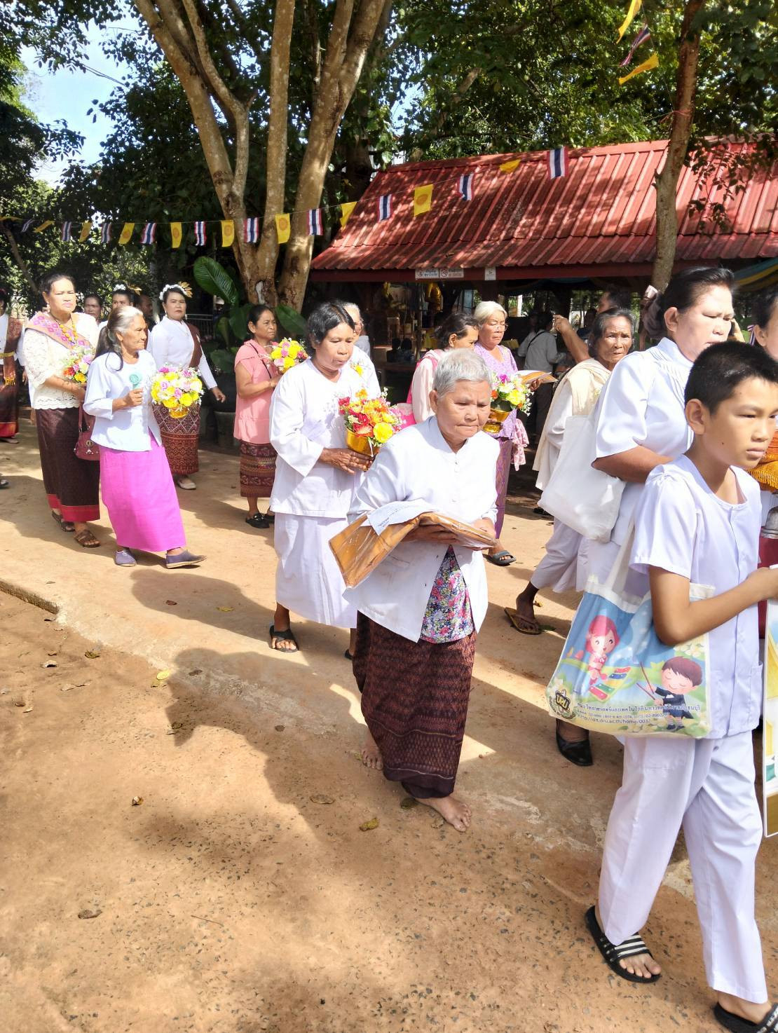 ภาพร่วมพิธีกรรมวัดคลองหินนอก