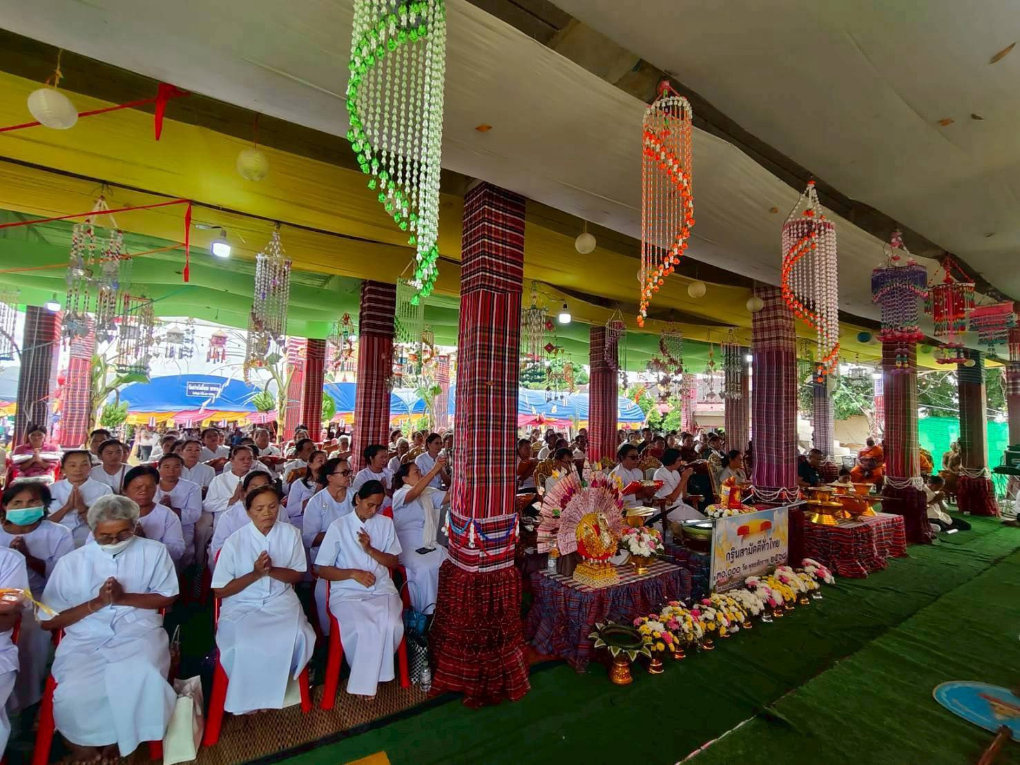 ภาพร่วมพิธีกรรมวัดสว่างโพธิ์ทองวราราม