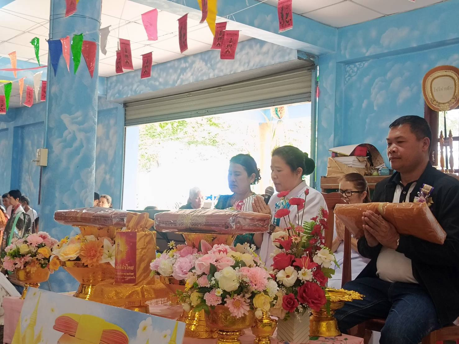 ภาพกล่าวคำถวายกฐินวัดห้วยสนามทราย