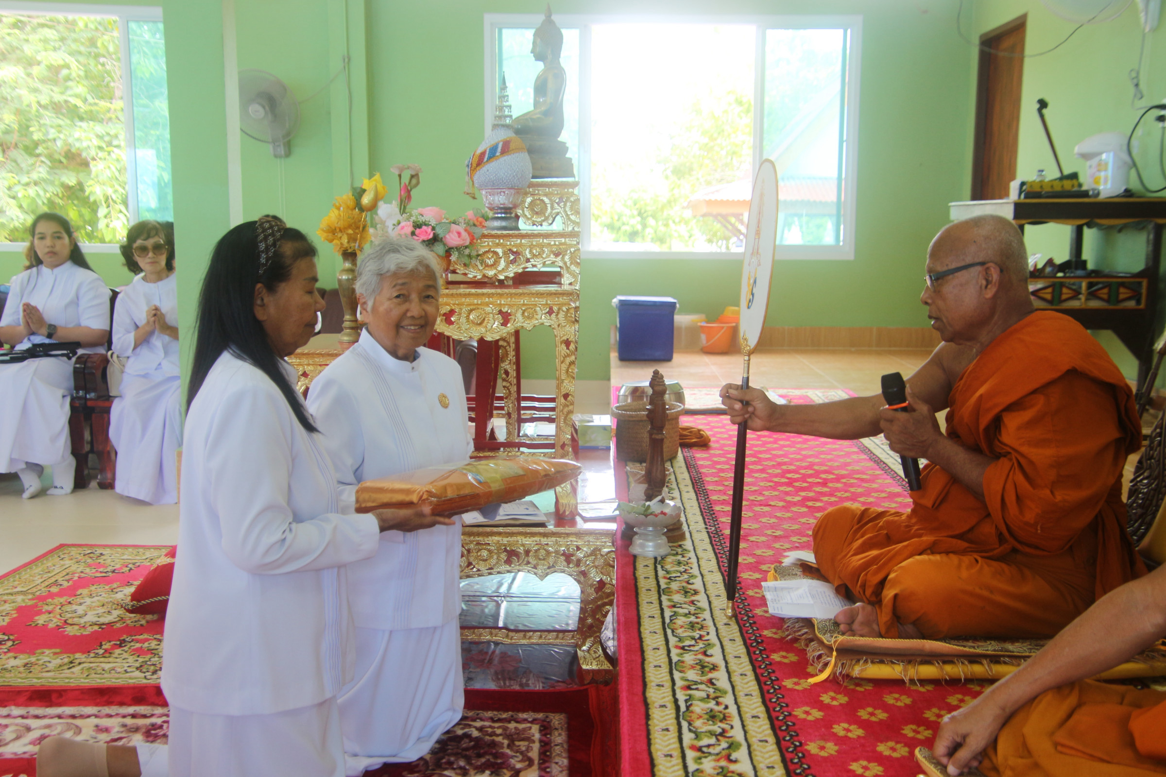 ภาพร่วมพิธีกรรมวัดหัวถิน