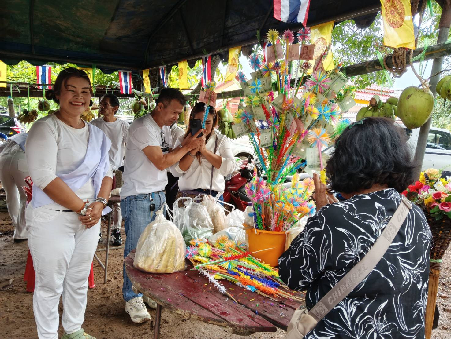 ภาพร่วมพิธีกรรมวัดใหม่หนองแก