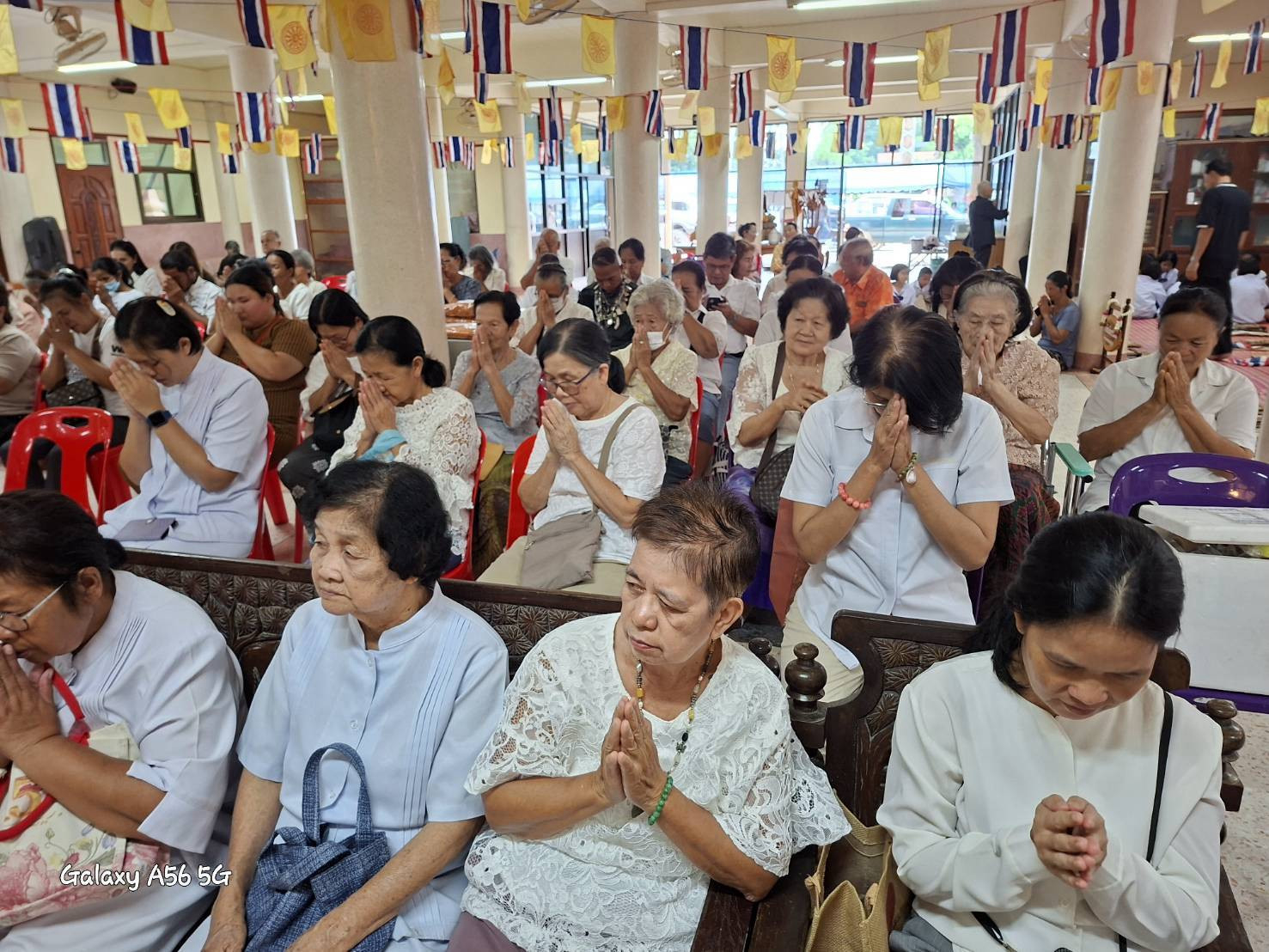 ภาพร่วมพิธีกรรมวัดหนองสระ