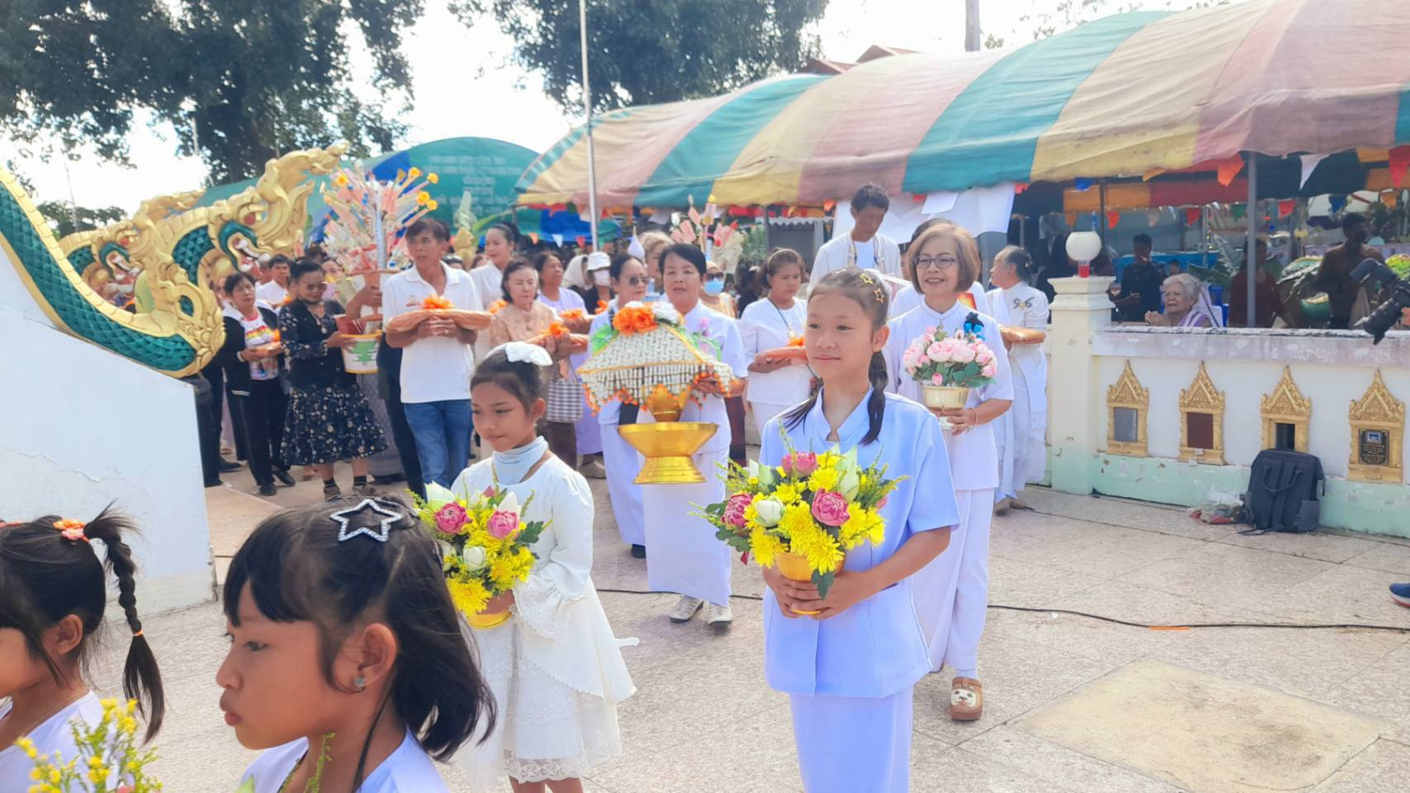 ภาพร่วมขบวนกฐินวัดบุใหญ่