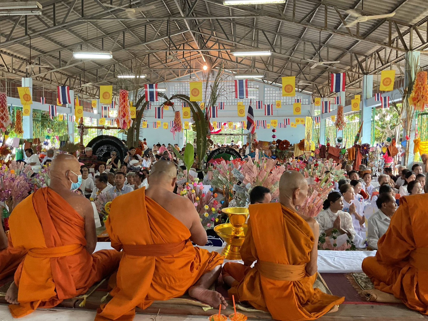 ภาพร่วมพิธีกรรมวัดซำแฮด