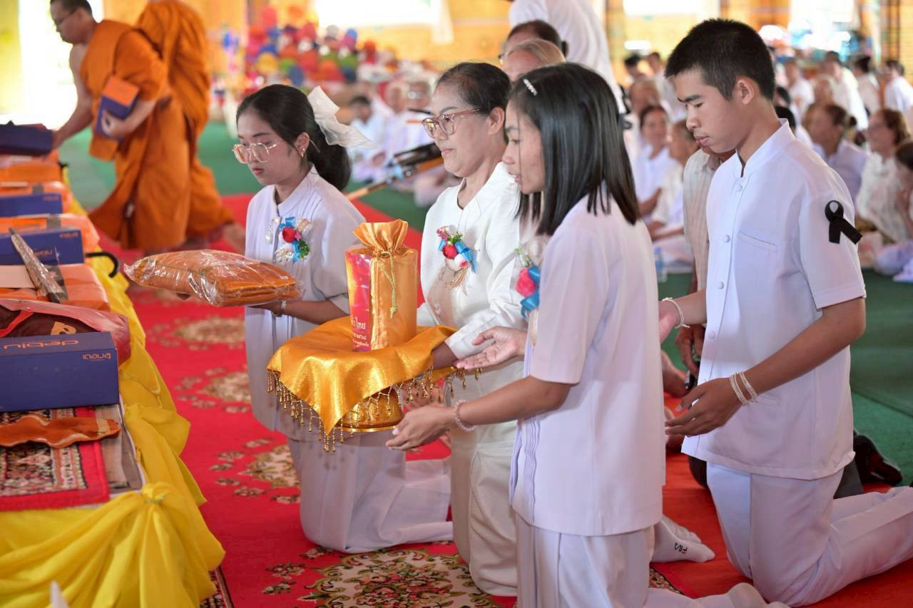 ภาพร่วมพิธีกรรมวัดโสกคลอง