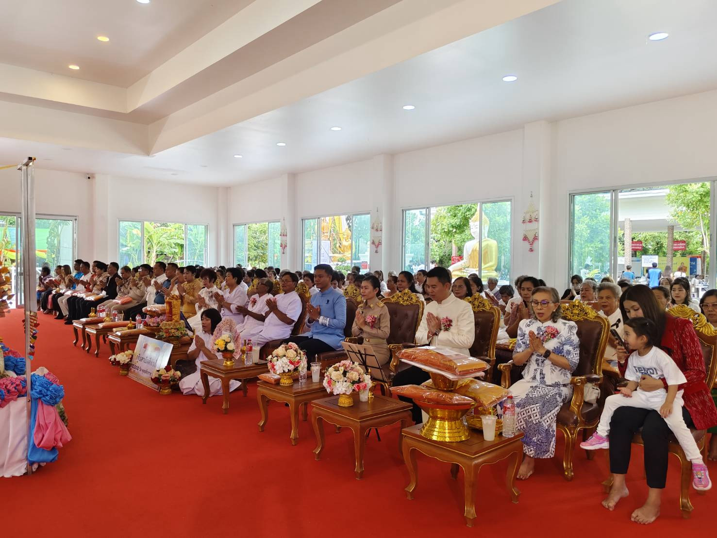 ภาพร่วมพิธีกรรมวัดโนนสีฟัน