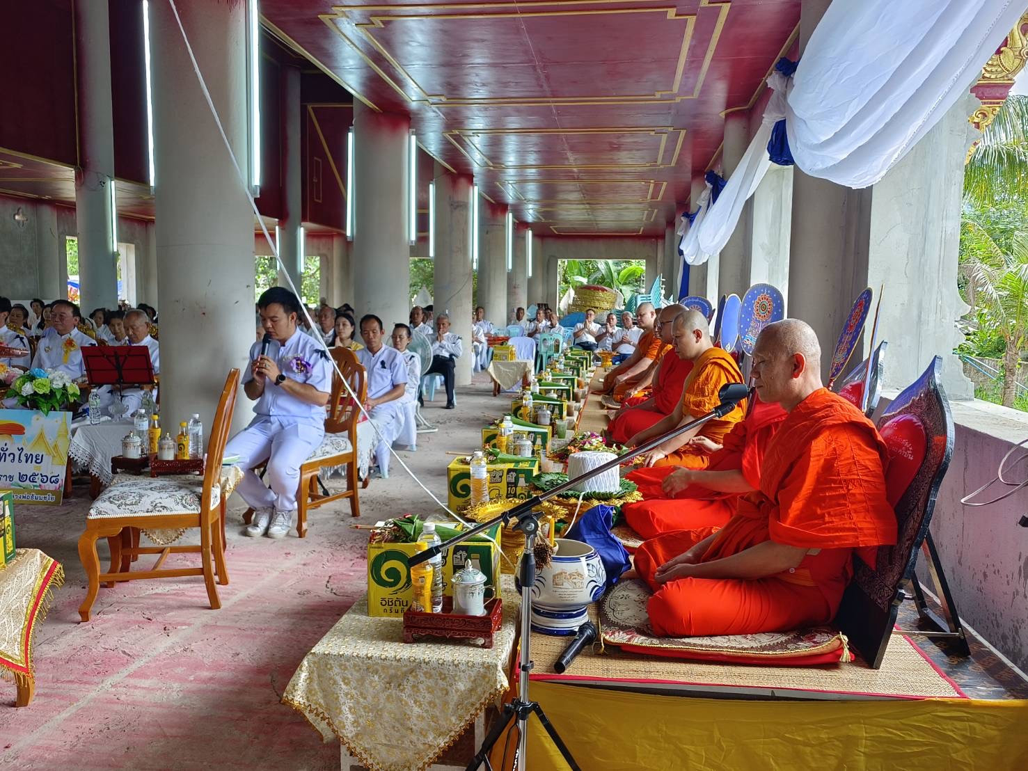 ภาพร่วมพิธีกรรมวัดห้วยสัก