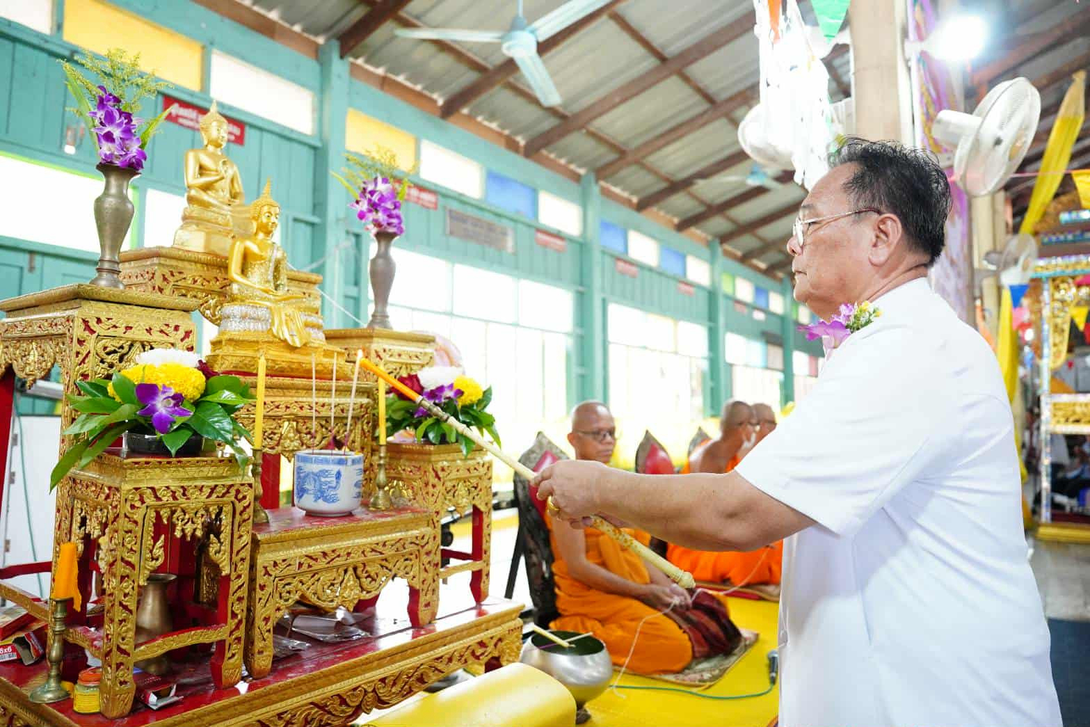 ภาพร่วมพิธีกรรมวัดห้วยเขน