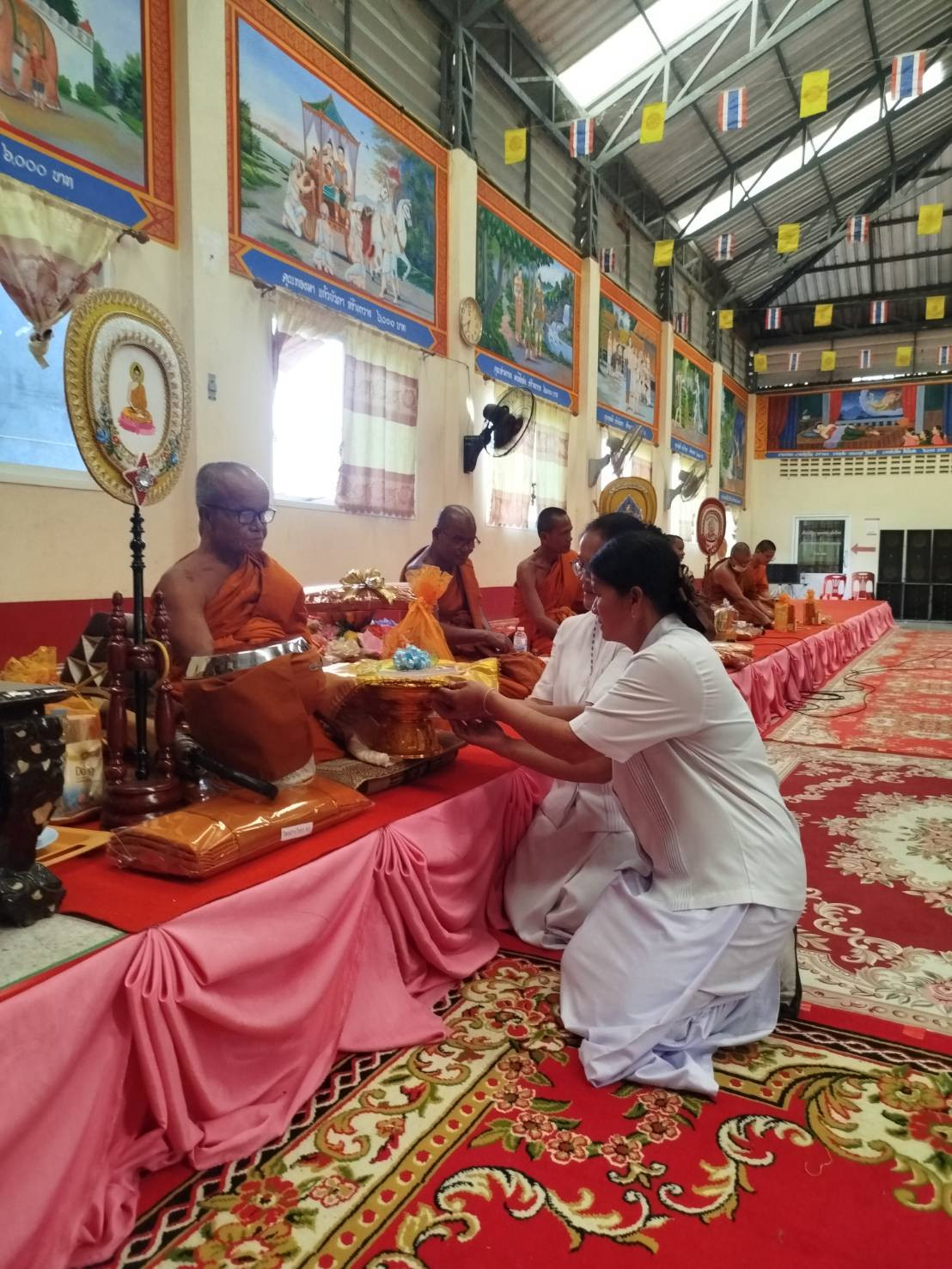ภาพร่วมพิธีกรรมวัดอมราวาส