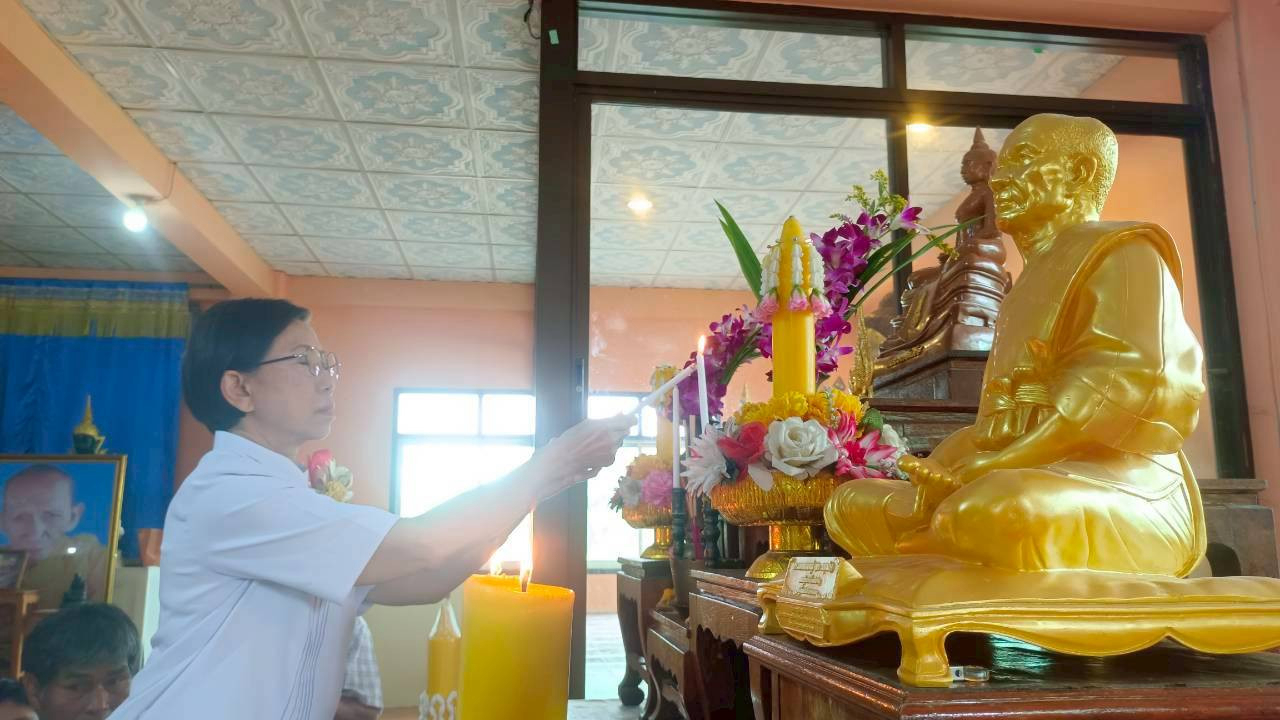 ภาพร่วมพิธีกรรมวัดหนองปล้อง