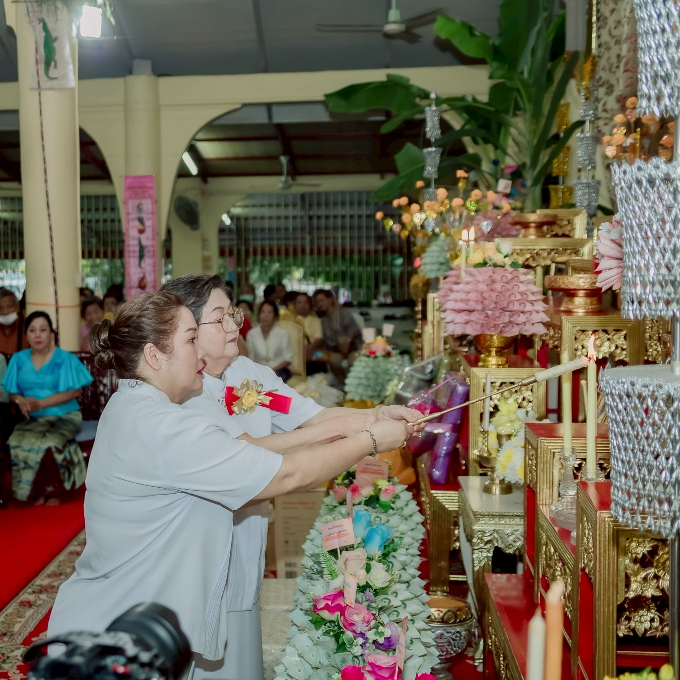ภาพร่วมพิธีกรรมวัดสิงห์คูยาง