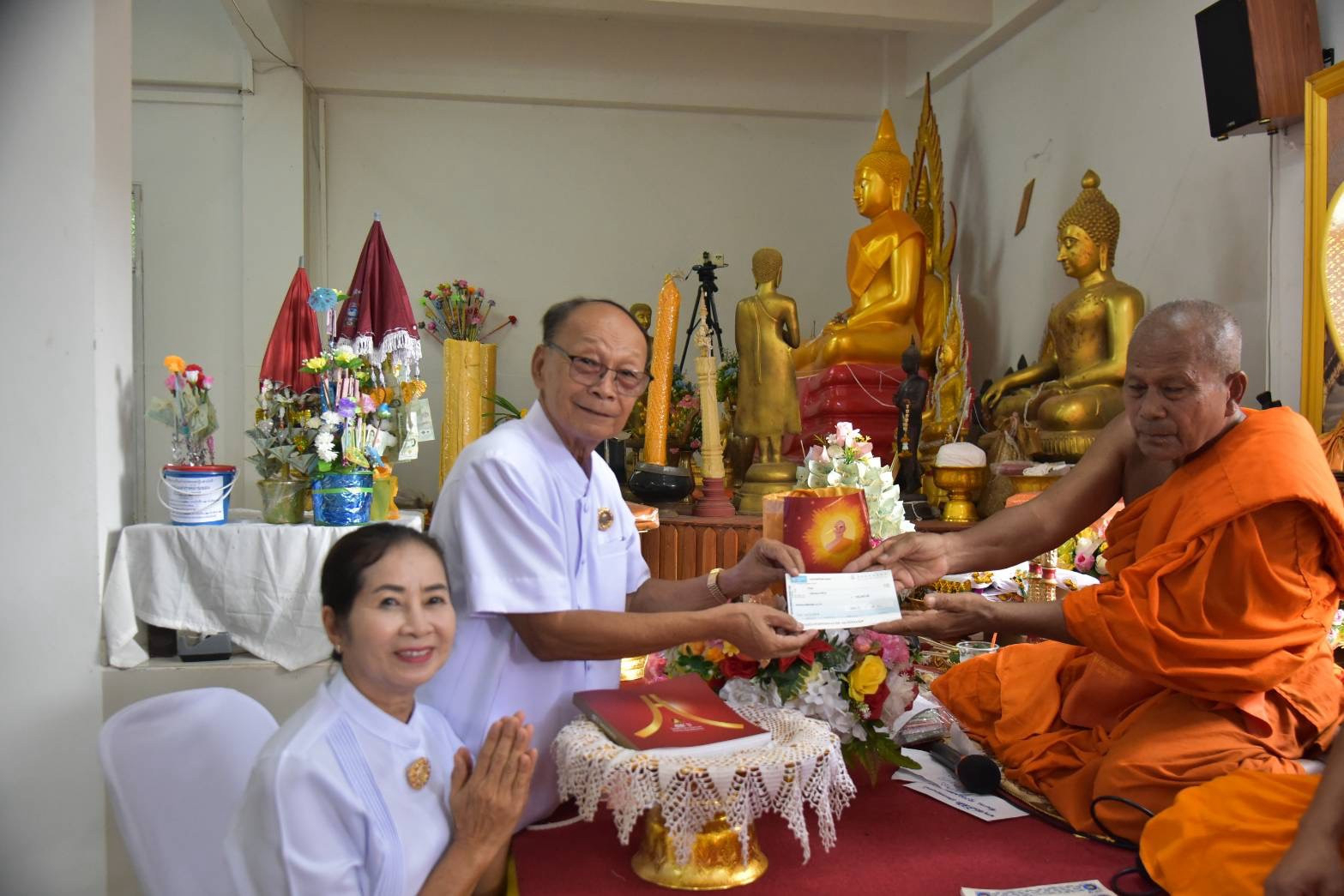 ภาพร่วมพิธีกรรมวัดโนนสวรรค์บ้านชอน