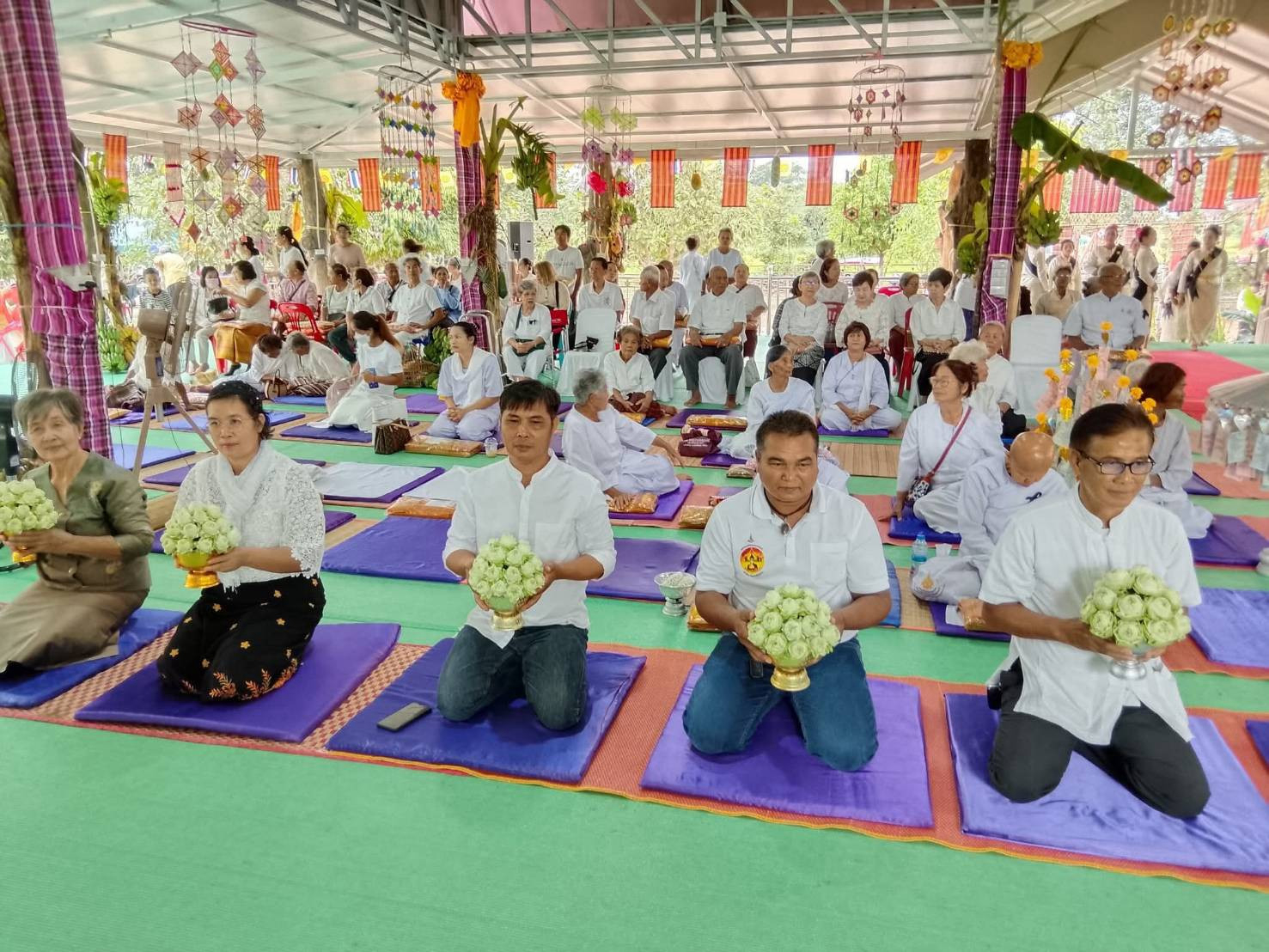 ภาพร่วมพิธีกรรมที่พักสงฆ์ป่าสัลเลขภาวนาราม