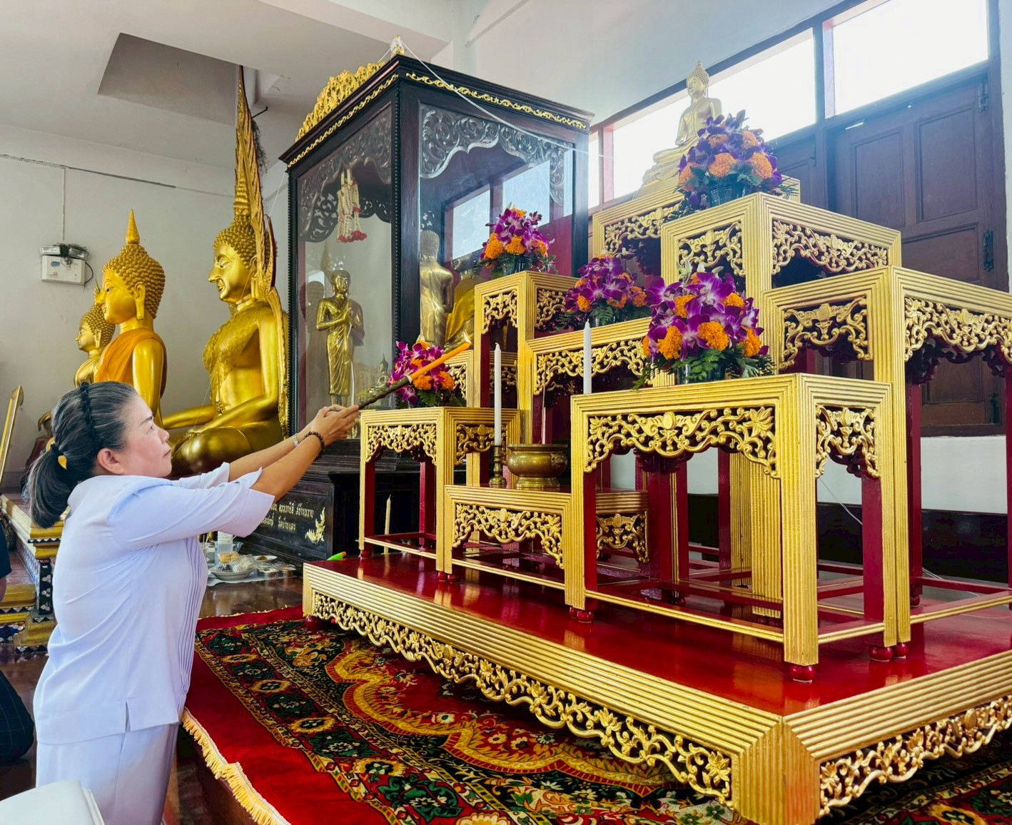 ภาพร่วมพิธีกรรมวัดบ้านแดง