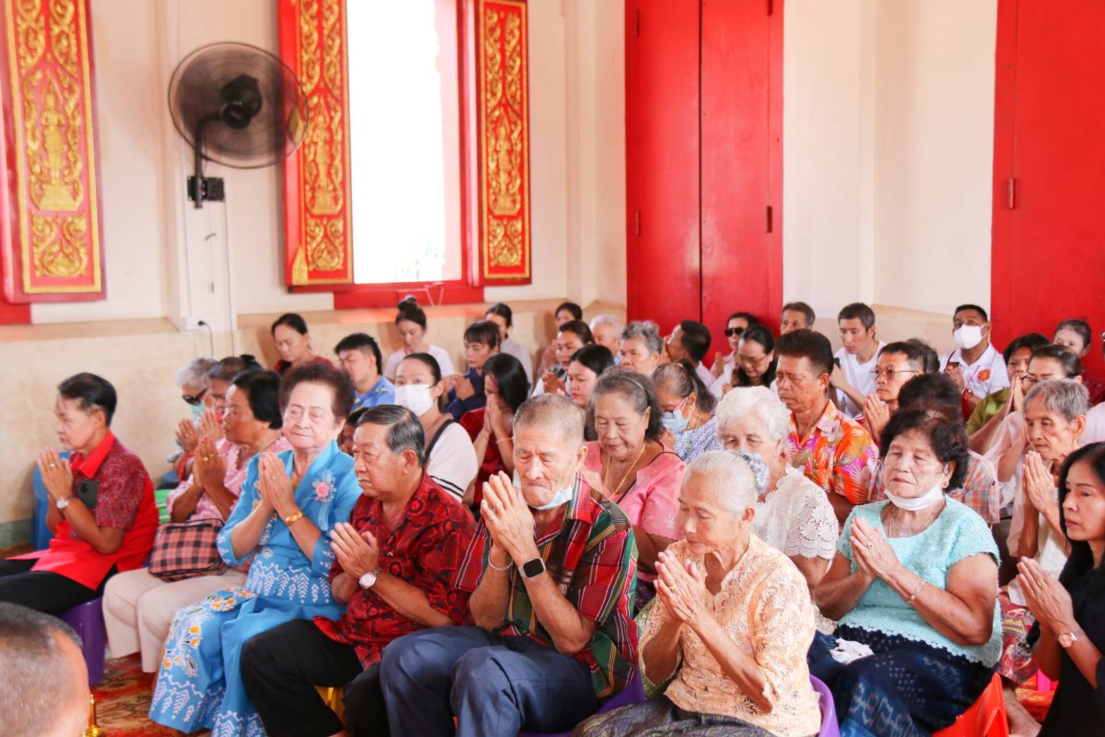 ภาพร่วมพิธีกรรมวัดเกาะแก้วนครสวรรค์