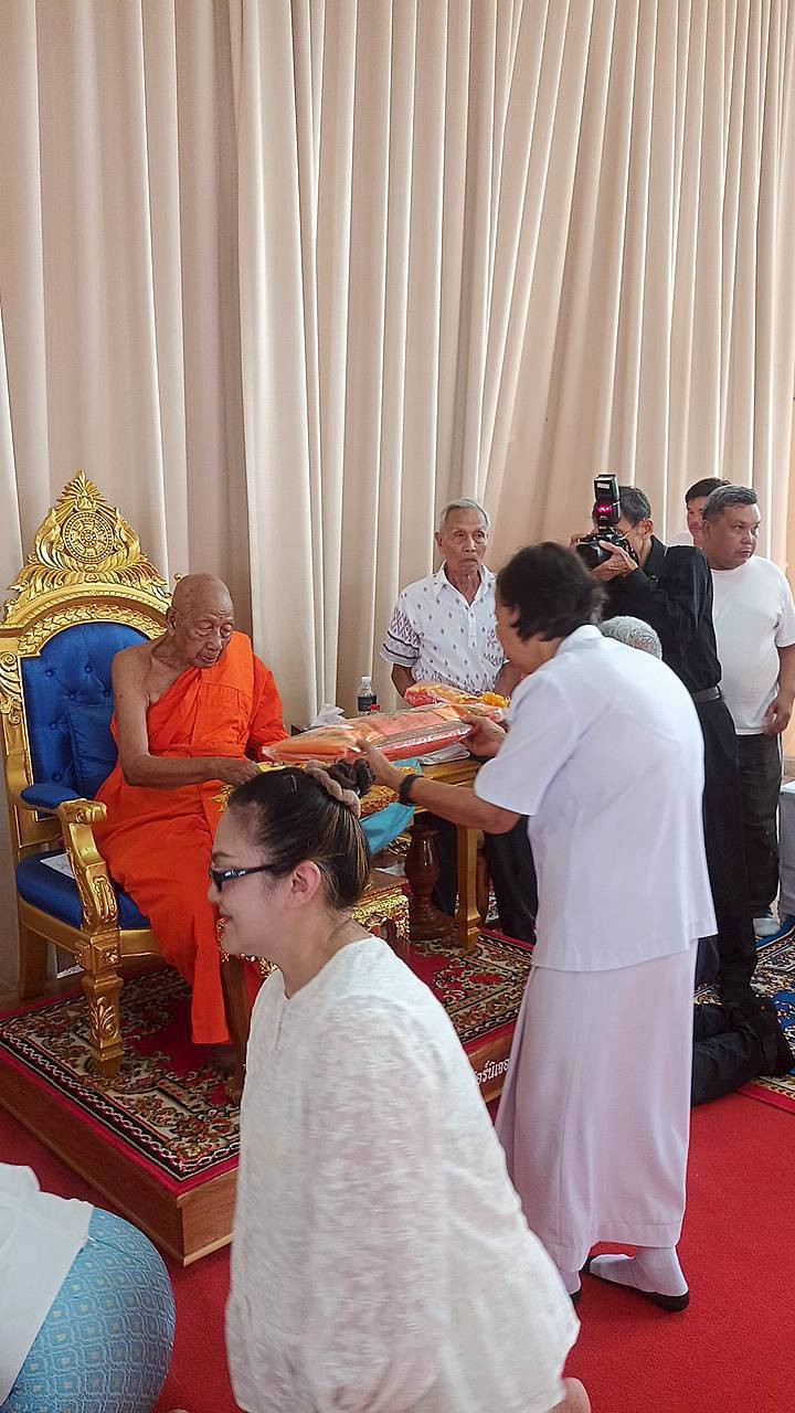 ภาพกล่าวคำถวายกฐินวัดนิคมประทีป(โคกหล่อ)