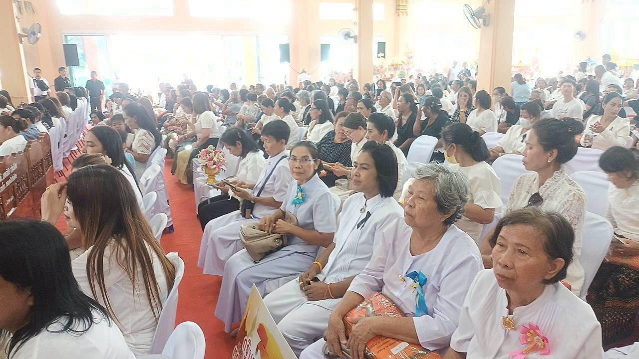 ภาพร่วมพิธีกรรมวัดนิคมประทีป(โคกหล่อ)