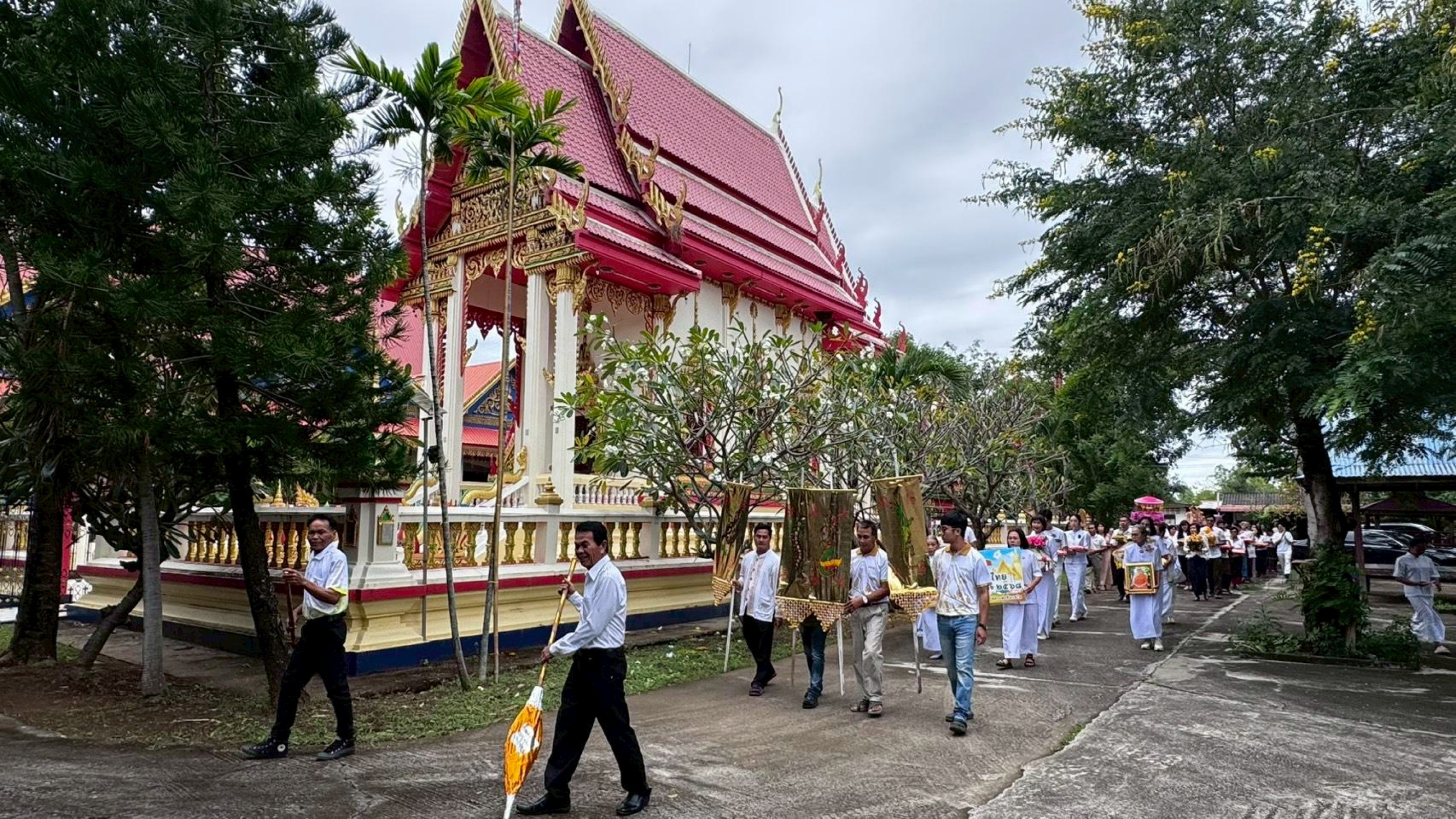 ภาพร่วมพิธีกรรมวัดภูมิรัตนาราม