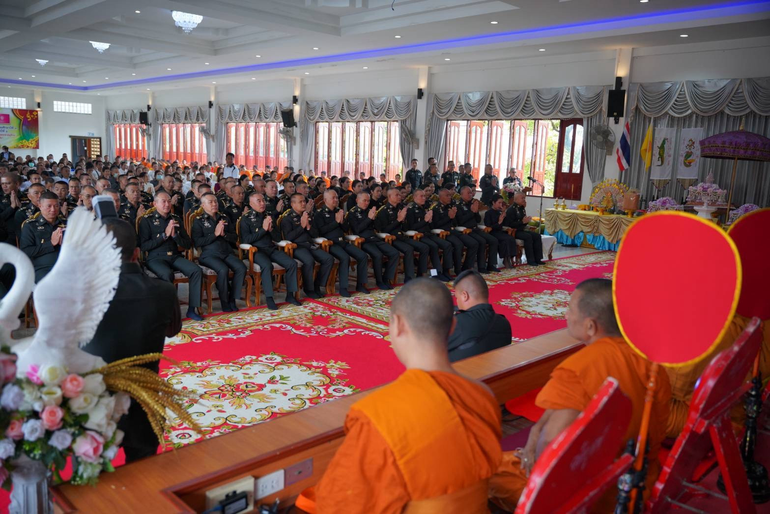 ภาพร่วมพิธีกรรมวัดบูรพ์