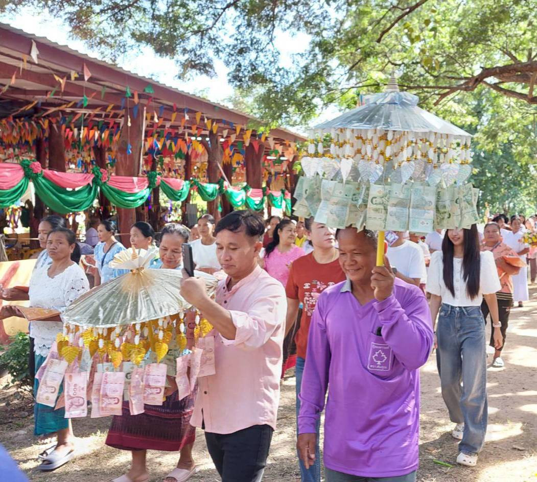 ภาพร่วมพิธีกรรมวัดโคกกลาง