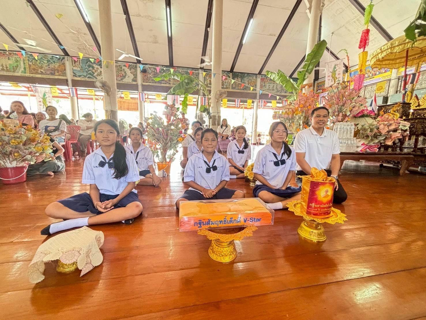 ภาพร่วมพิธีกรรมวัดโพธิ์ทอง