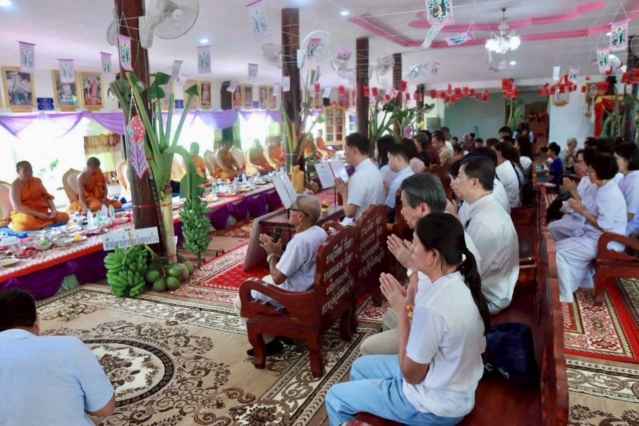 ภาพร่วมพิธีกรรมวัดวังขอนขว้าง