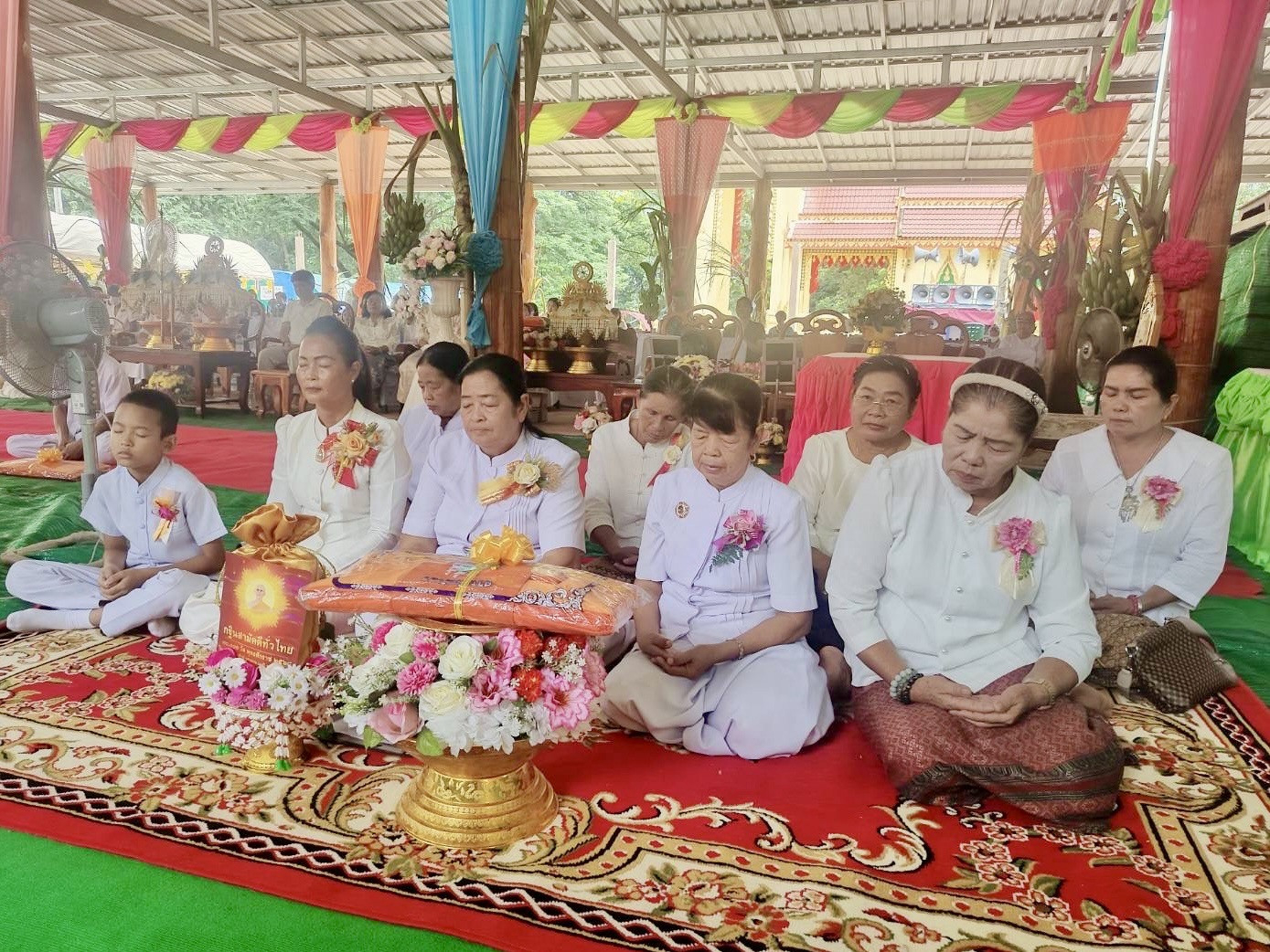 ภาพร่วมพิธีกรรมวัดเขาชุมแสง