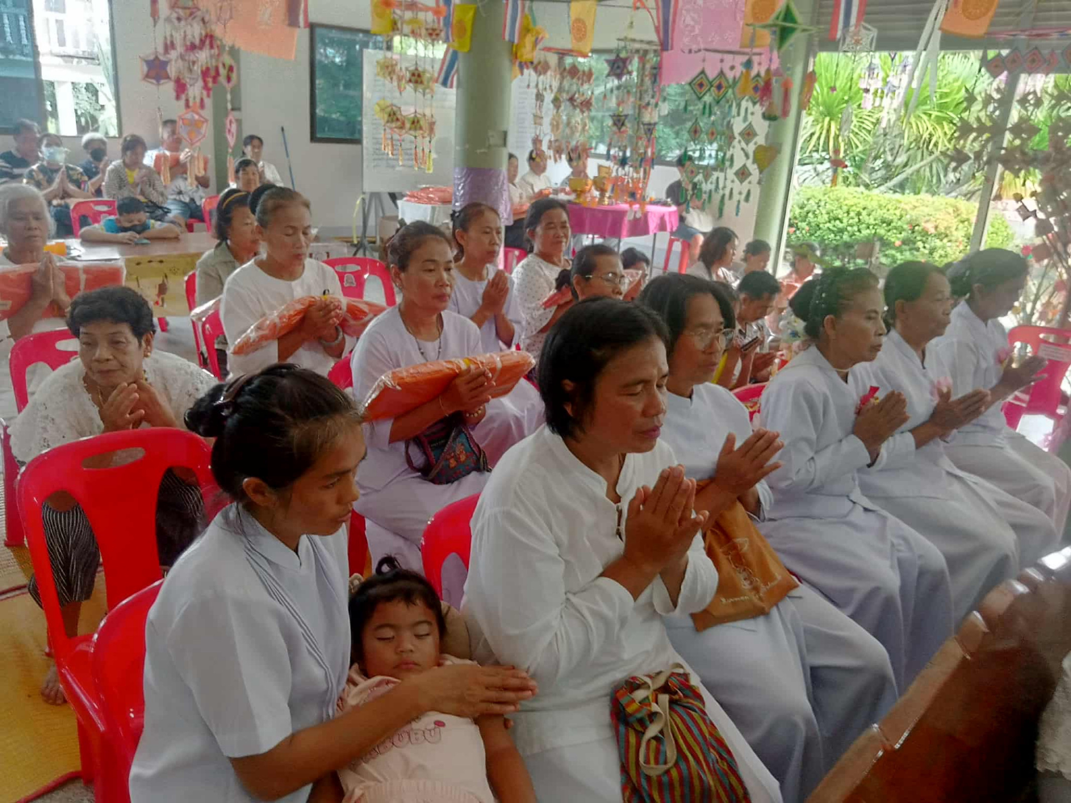 ภาพร่วมพิธีกรรมวัดอุดมทรัพย์