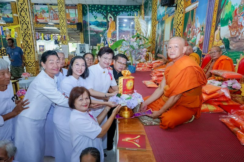 ภาพร่วมพิธีกรรมวัดหนองสระแก