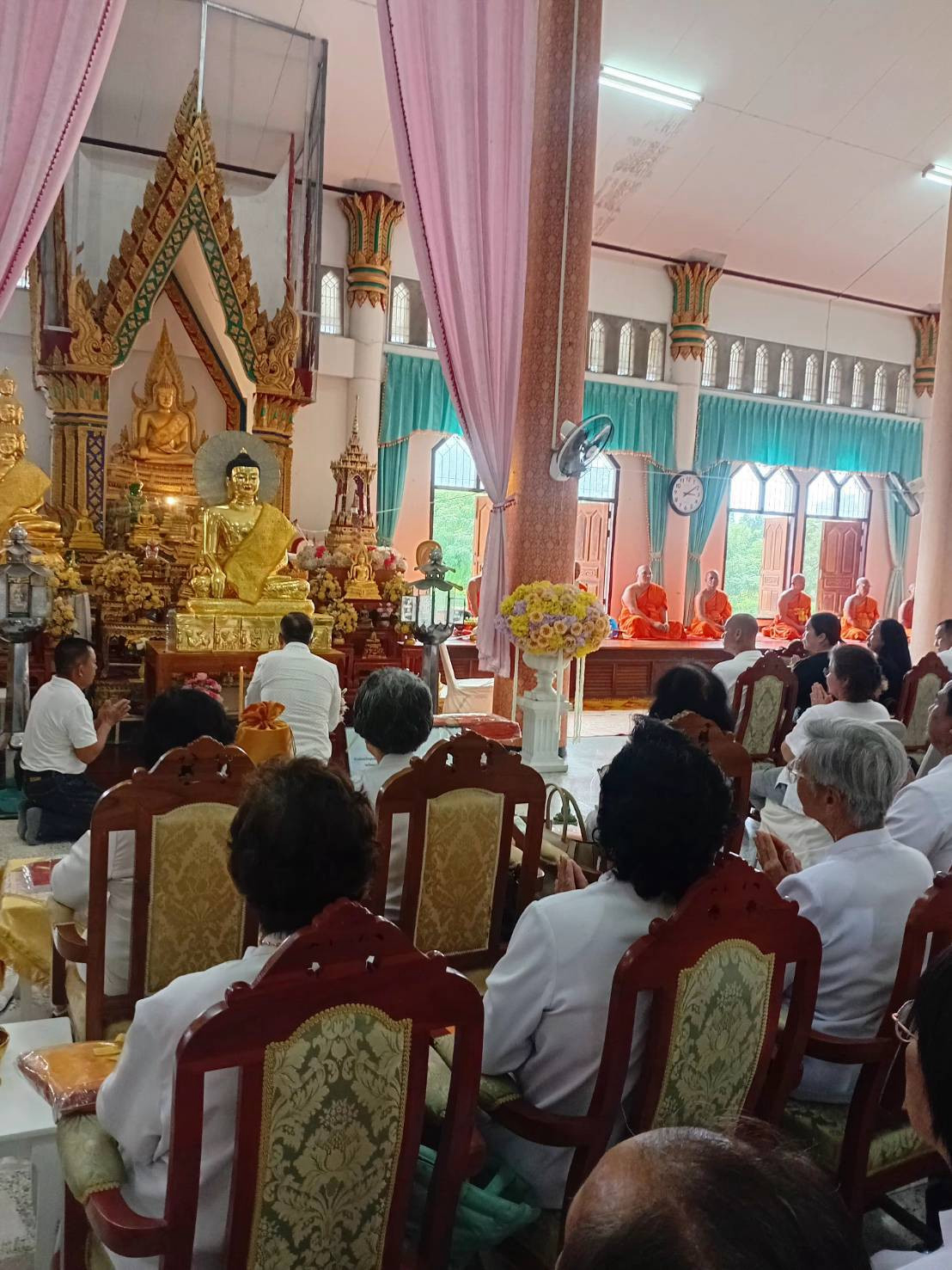 ภาพร่วมพิธีกรรมวัดบึงกระดาน