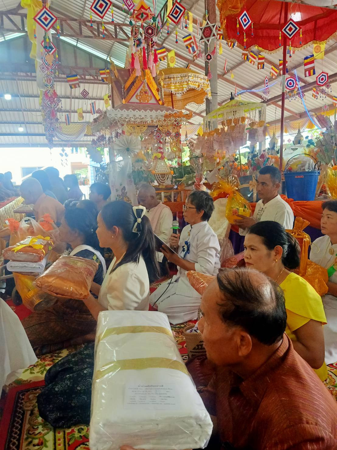 ภาพร่วมพิธีกรรมวัดพระธาตุเสด็จ