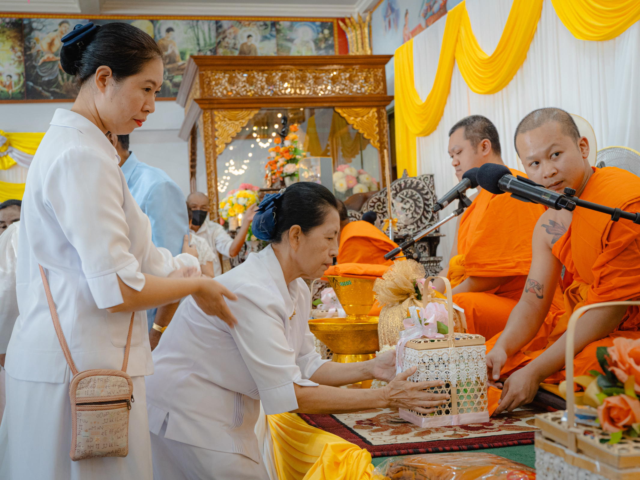 ภาพร่วมพิธีกรรมวัดสะแกงาม