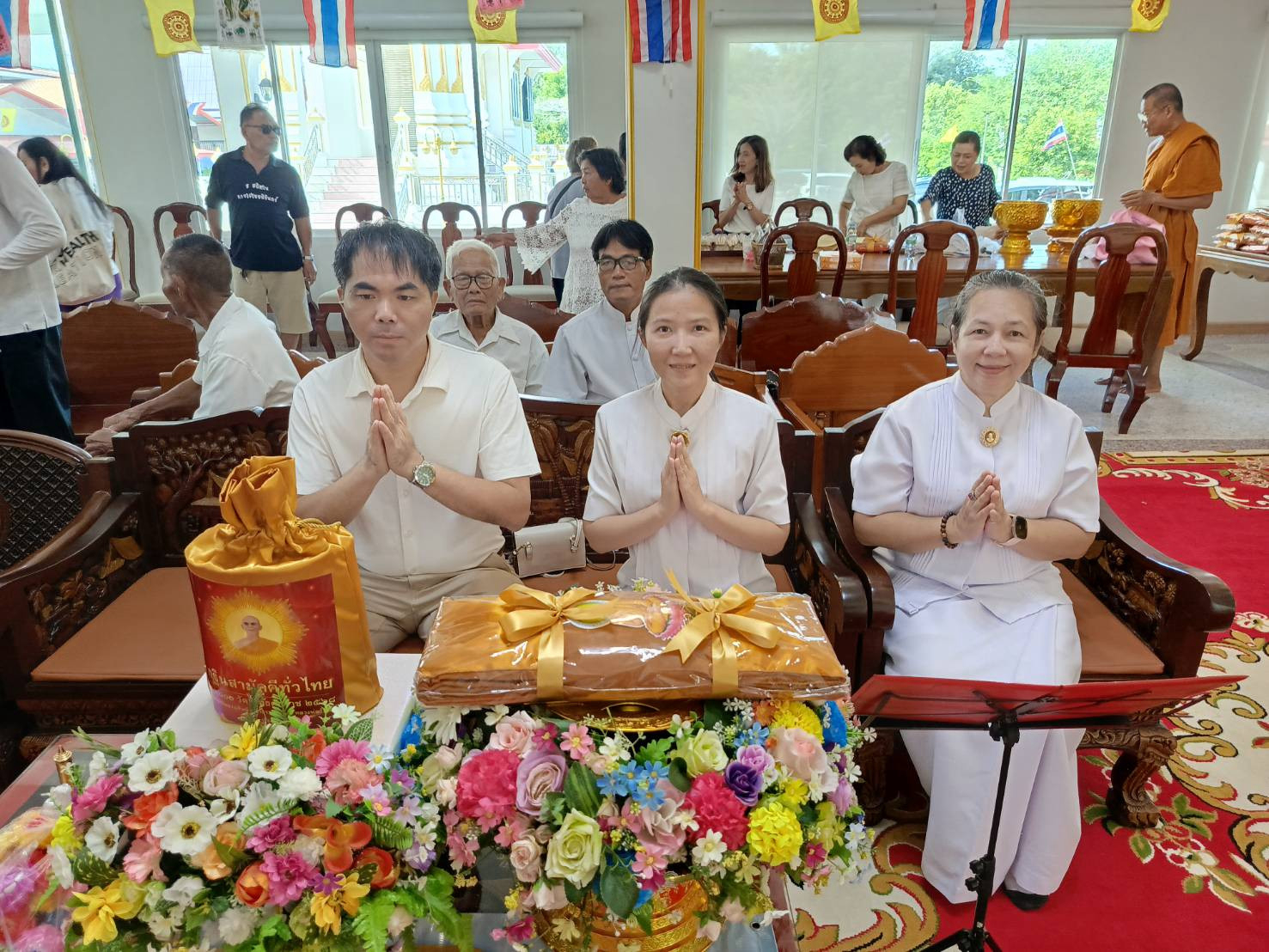 ภาพร่วมพิธีกรรมวัดเกาะชัน