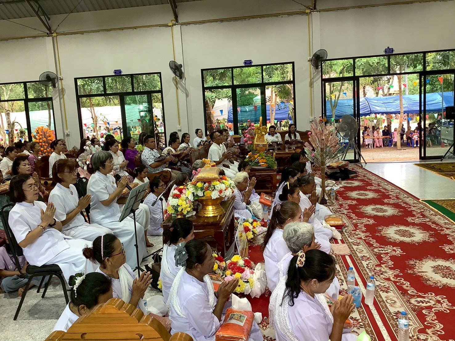 ภาพร่วมพิธีกรรมวัดพุทธานุสสติ