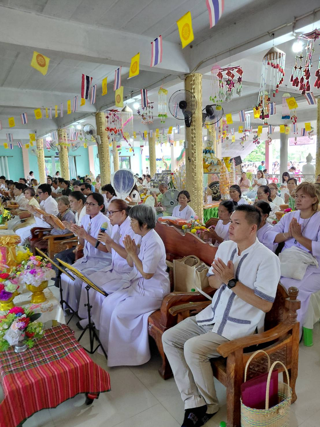 ภาพร่วมพิธีกรรมวัดชุมแสง