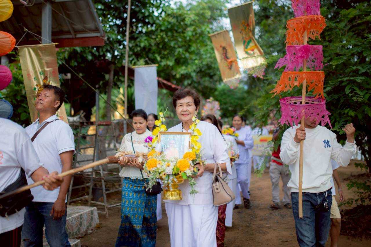 ภาพร่วมพิธีกรรมวัดป่าพนังสลักได