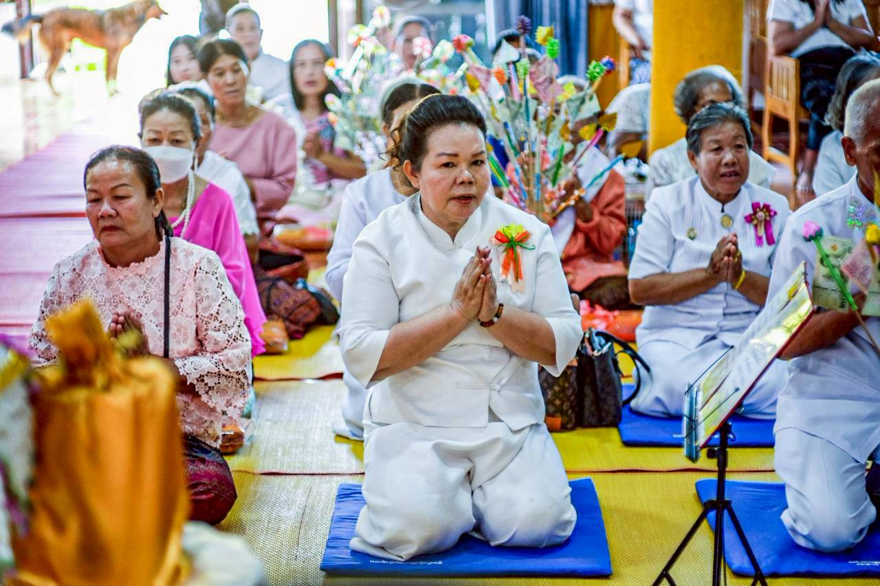 ภาพร่วมพิธีกรรมวัดศรีสัตตนาค