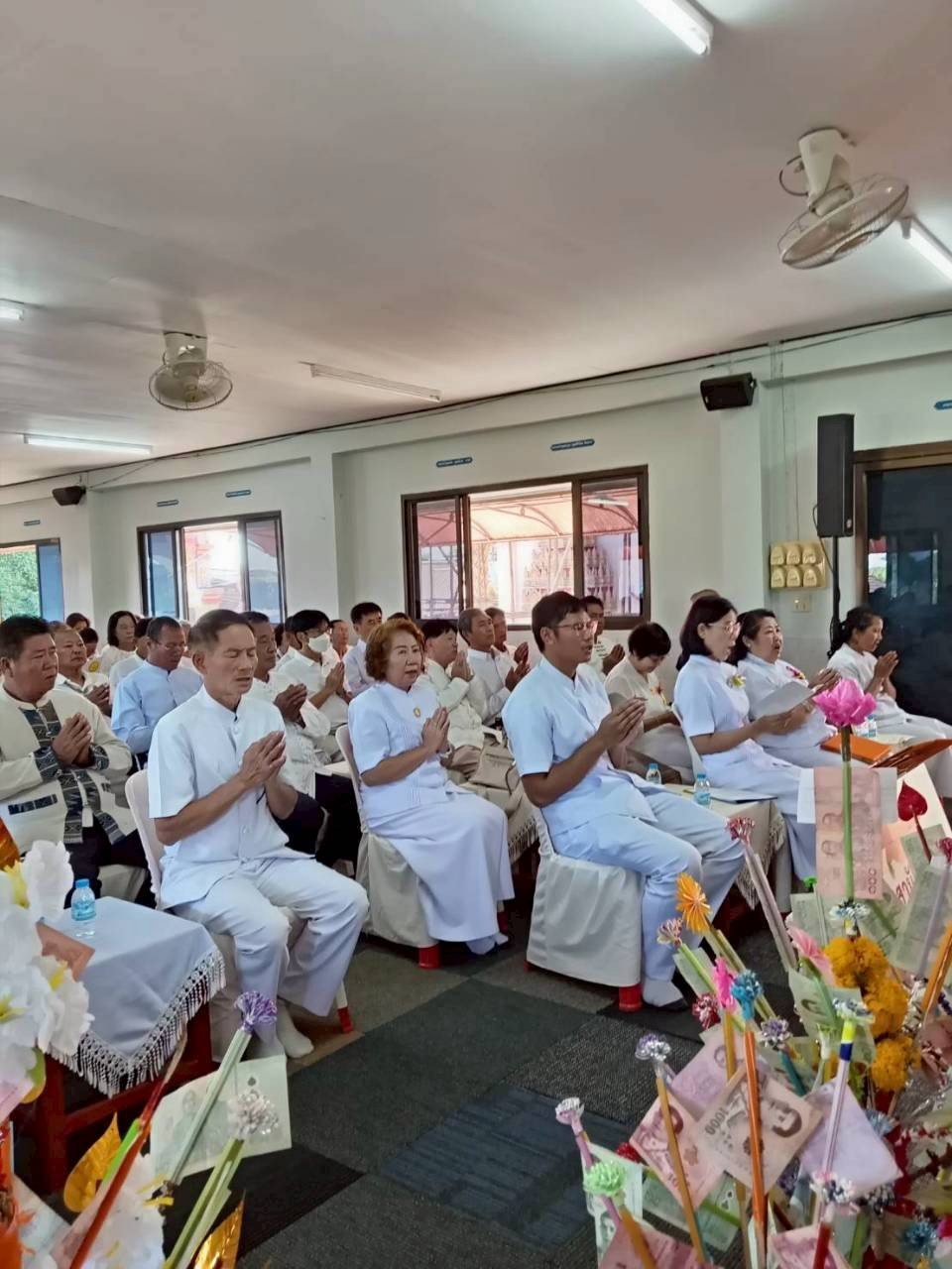 ภาพร่วมพิธีกรรมวัดมังคลาราม