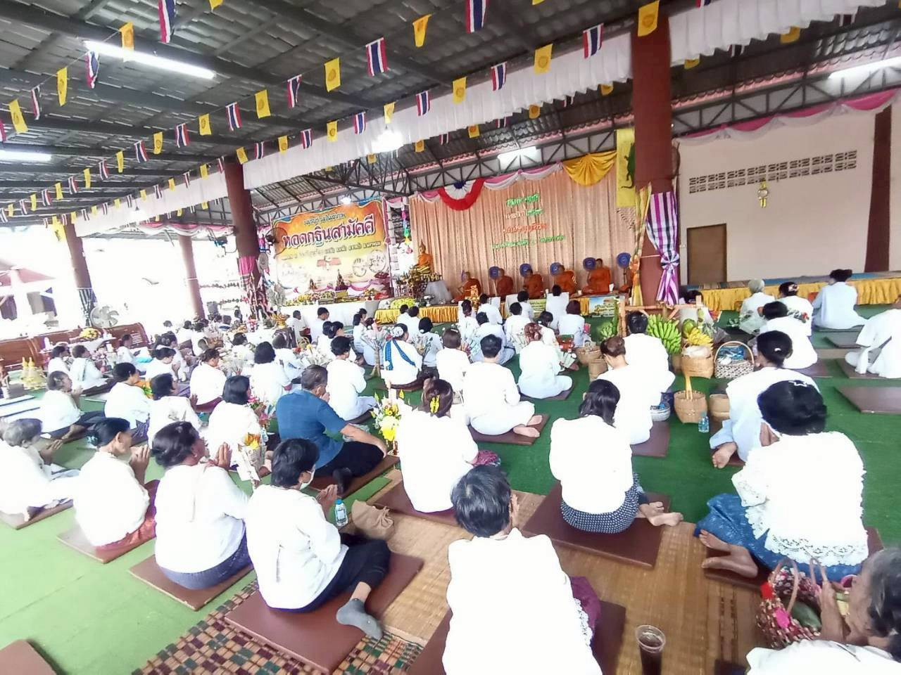 ภาพร่วมพิธีกรรมวัดศรีบุญเรือง