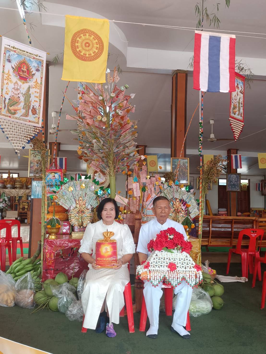 ภาพกล่าวคำถวายกฐินวัดแก้วสว่าง