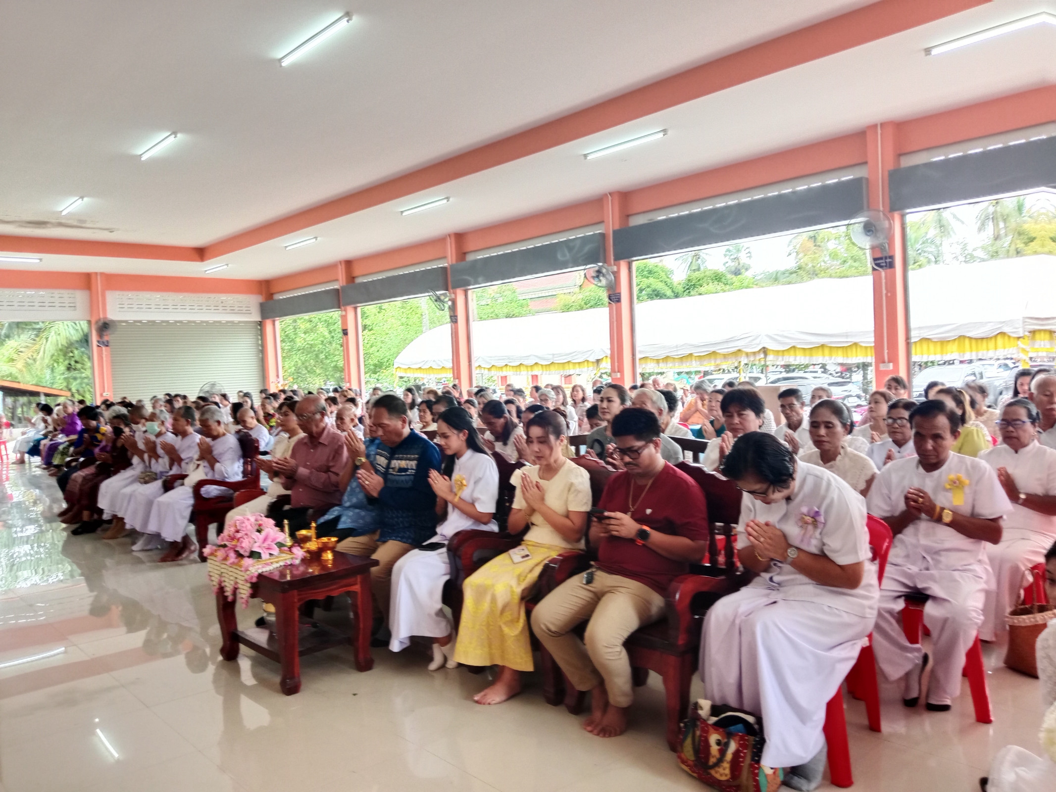 ภาพร่วมพิธีกรรมวัดบ้านนา