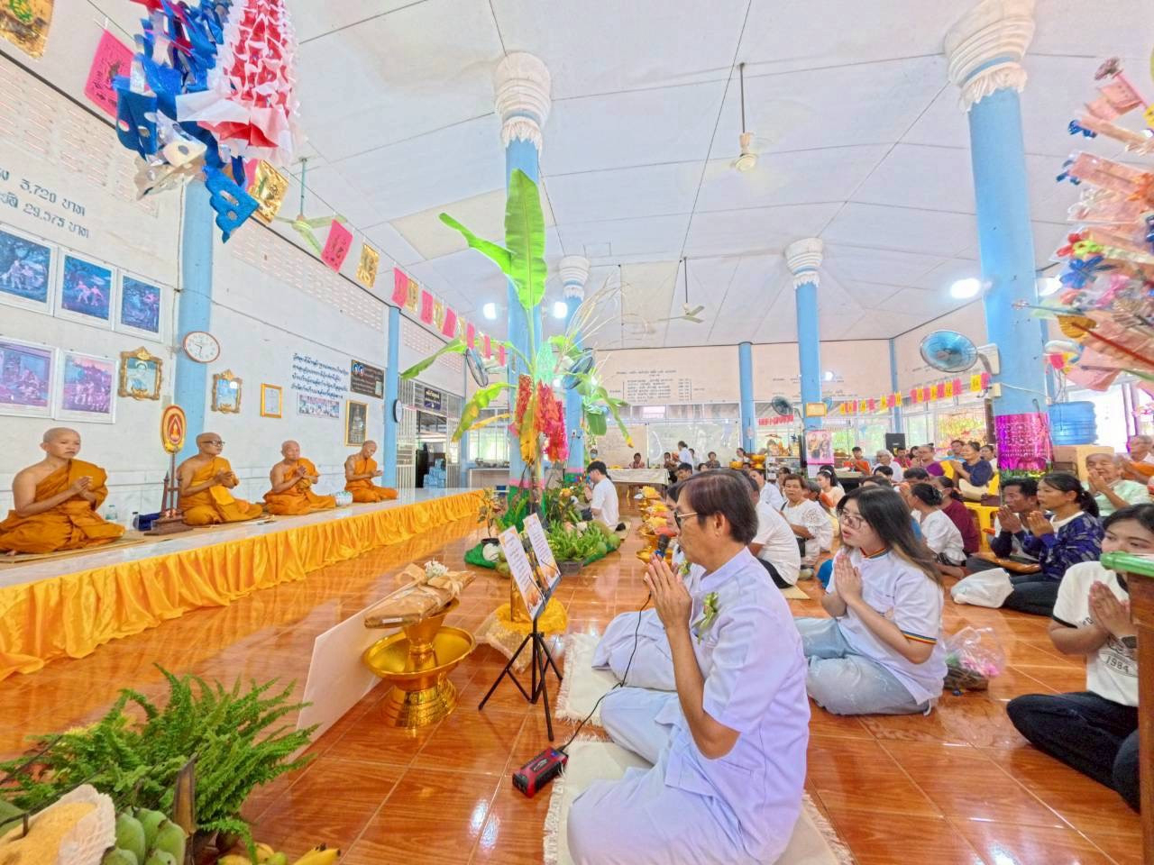 ภาพร่วมพิธีกรรมวัดวังวารีศรีศรัทธาราม