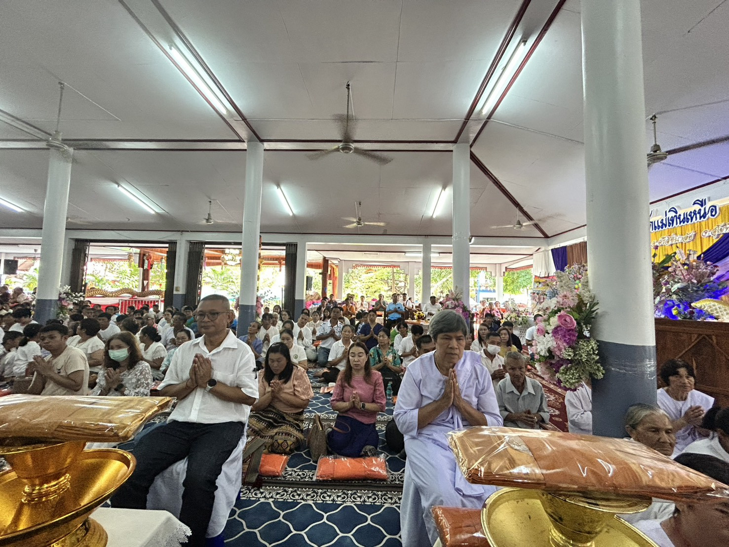 ภาพร่วมพิธีกรรมวัดแม่เทินเหนือ