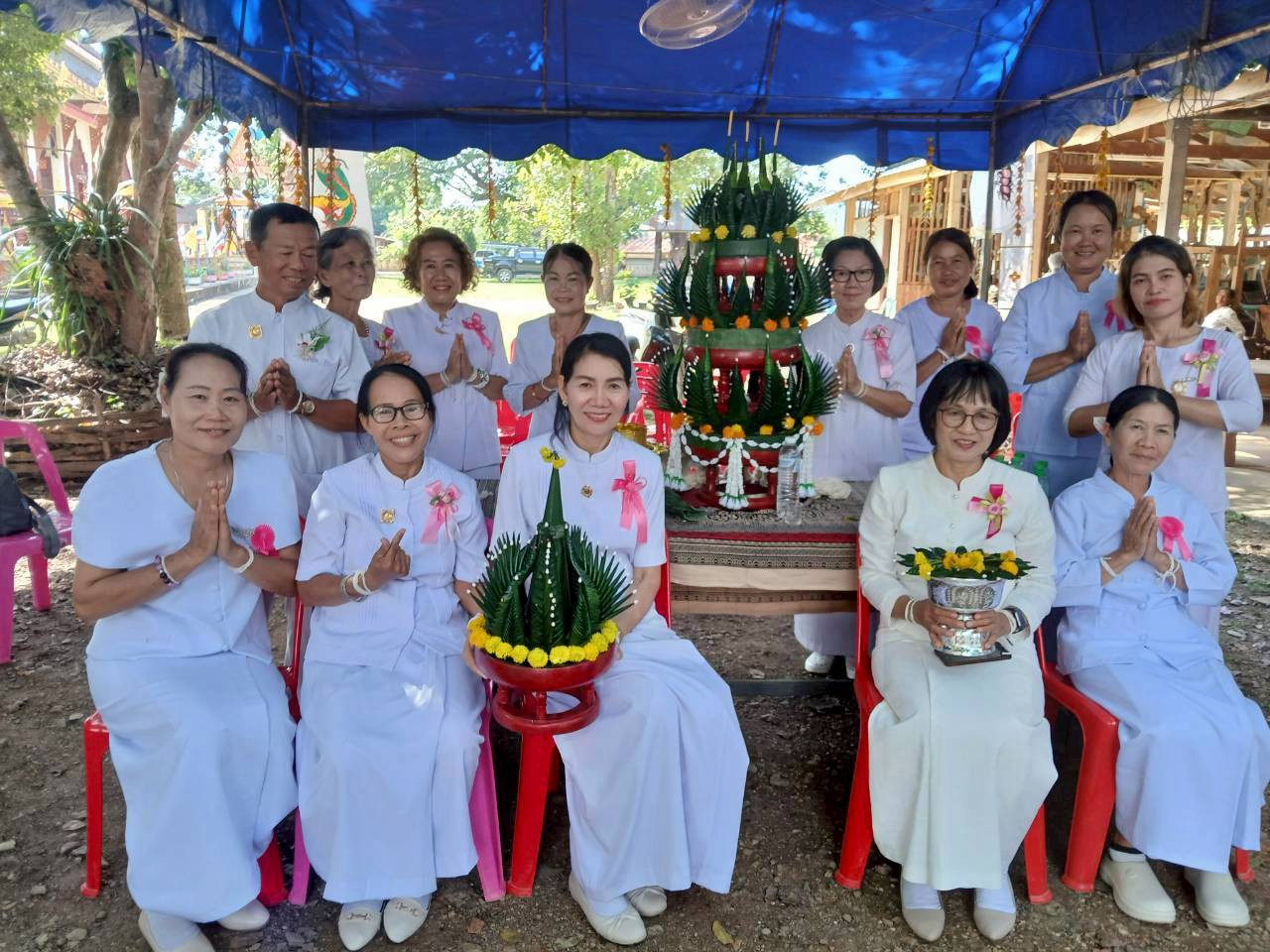 ภาพร่วมพิธีกรรมวัดหนองป่าค่า