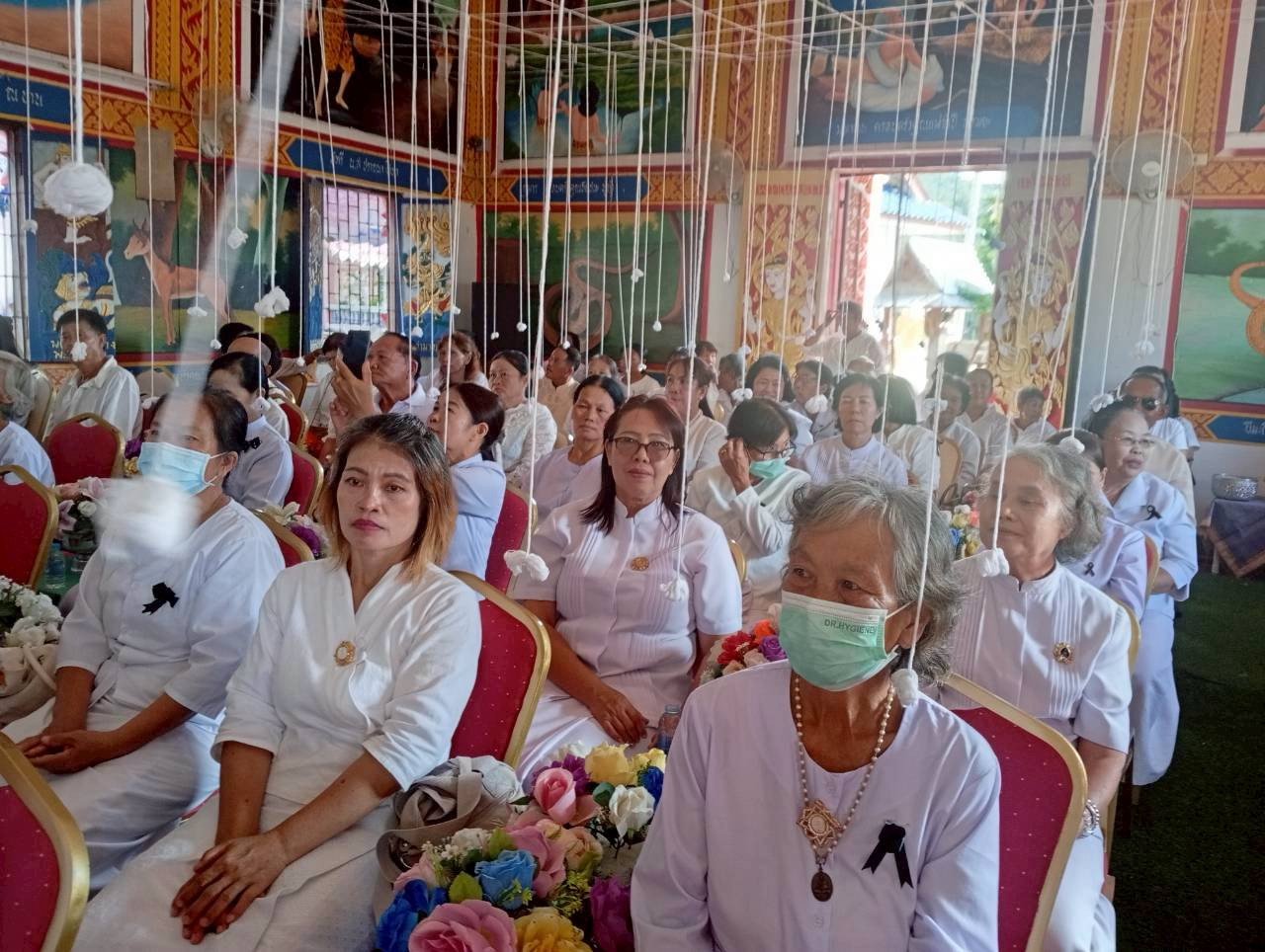 ภาพร่วมพิธีกรรมวัดร้อง