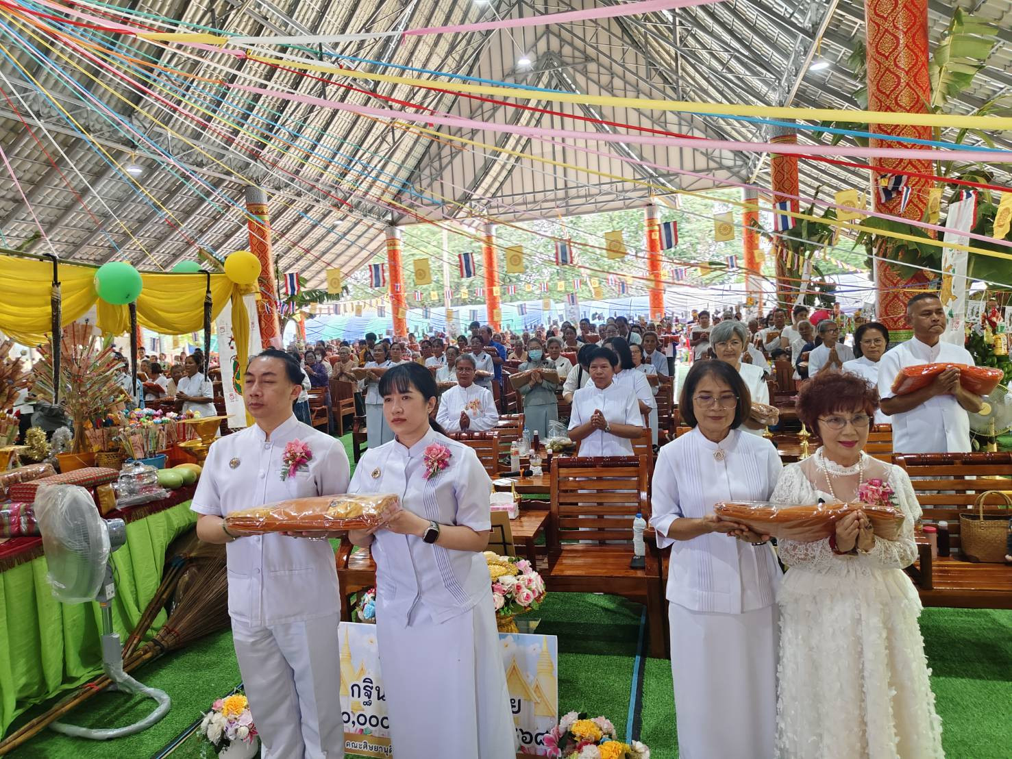 ภาพร่วมพิธีกรรมวัดโนนเต็ง