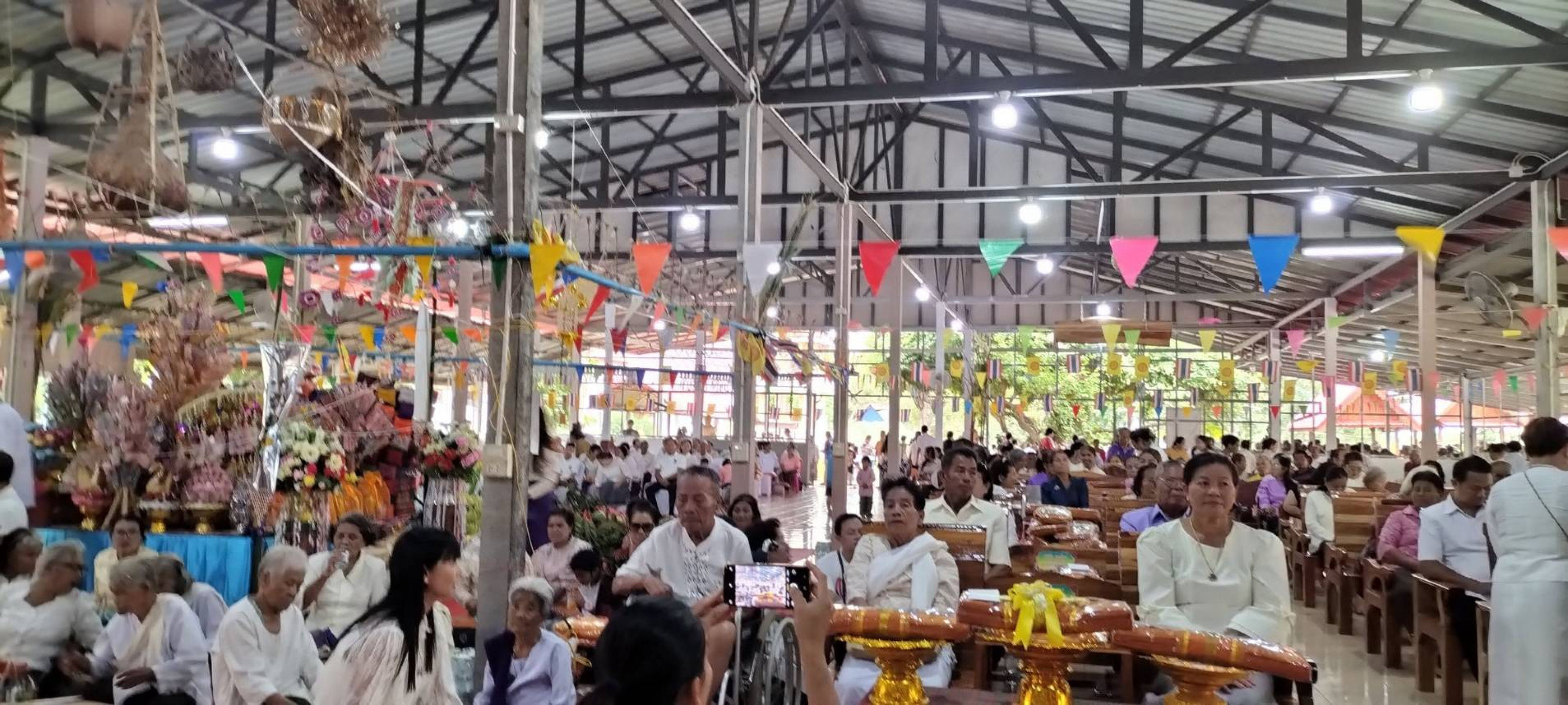 ภาพร่วมพิธีกรรมวัดซับสมบูรณ์