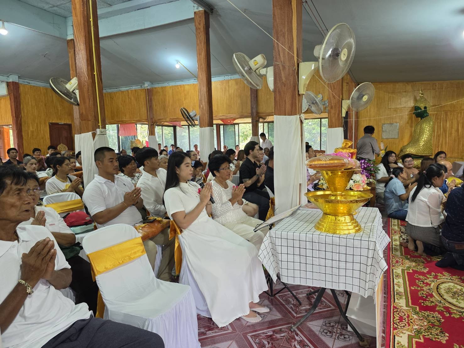 ภาพร่วมพิธีกรรมวัดตึก
